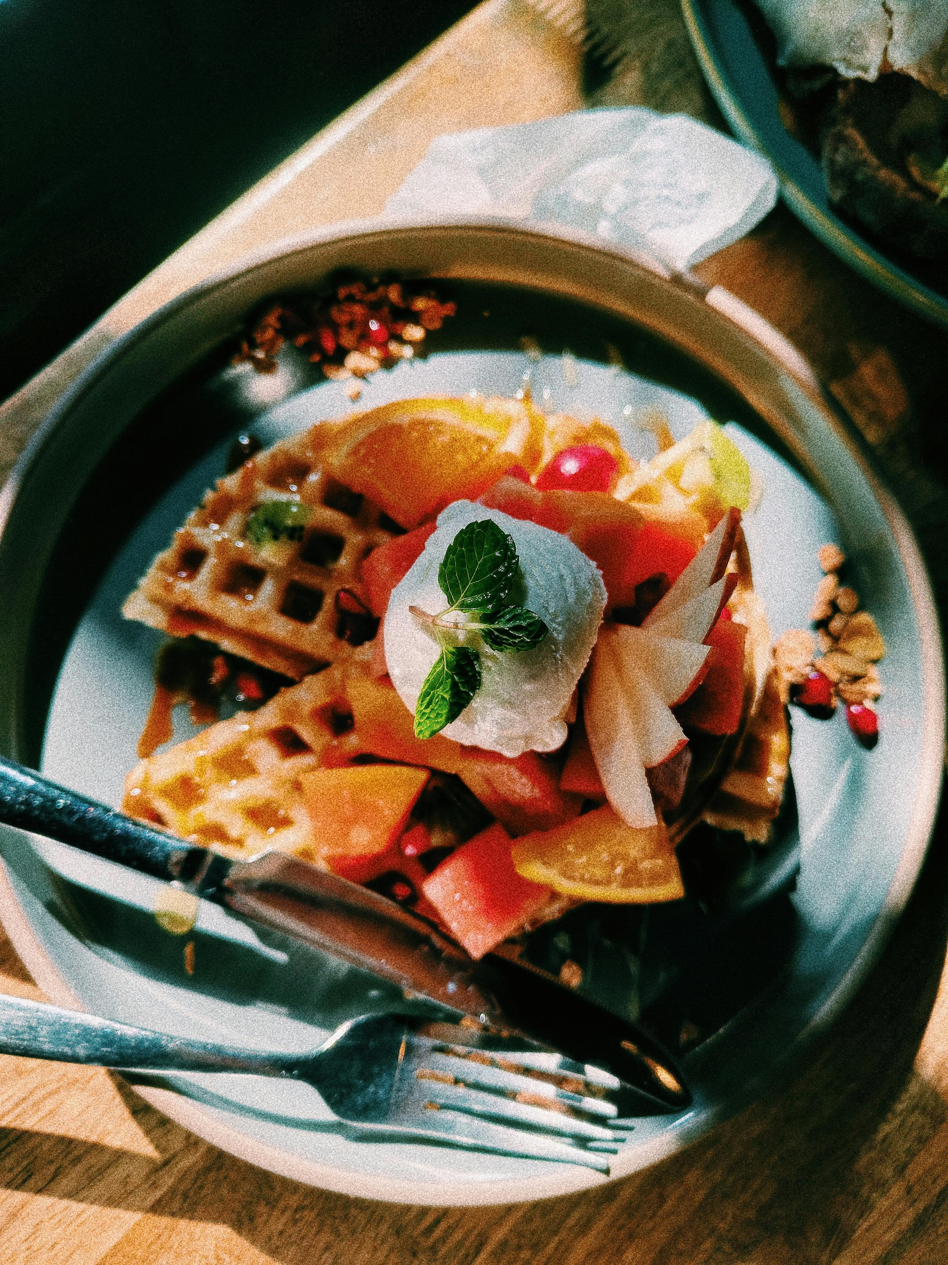 Arnold's menu and table atmosphere